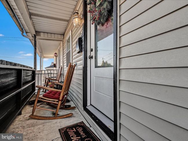 1628 Spruce St, Home with 3 bedrooms, 1 bathrooms and null parking in ASHLAND PA | Image 4