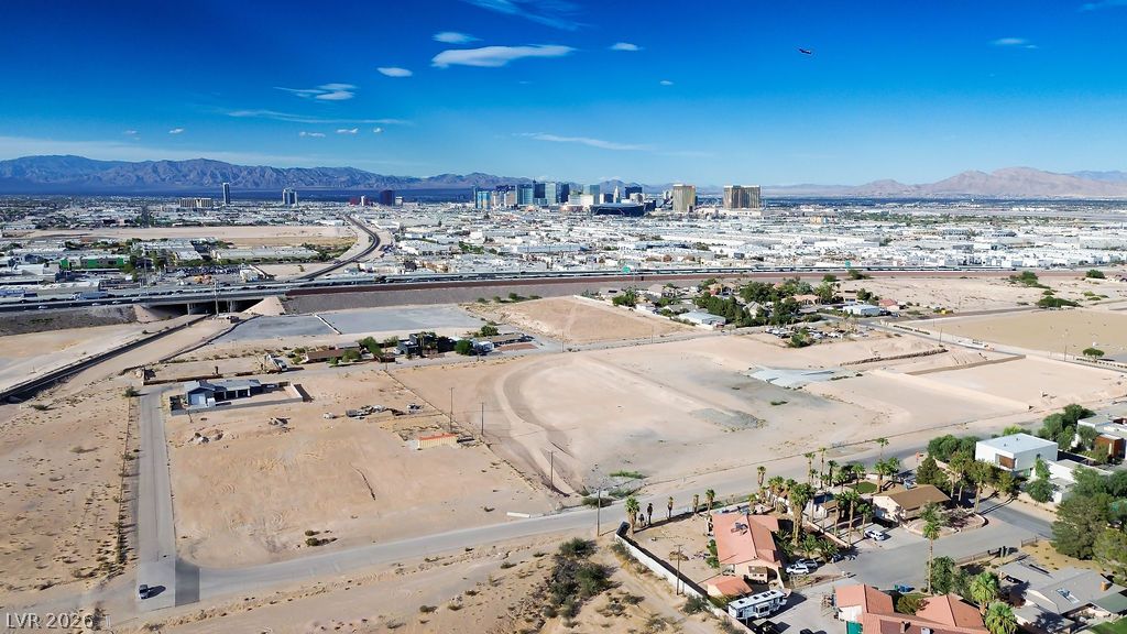 Land in Las Vegas 4