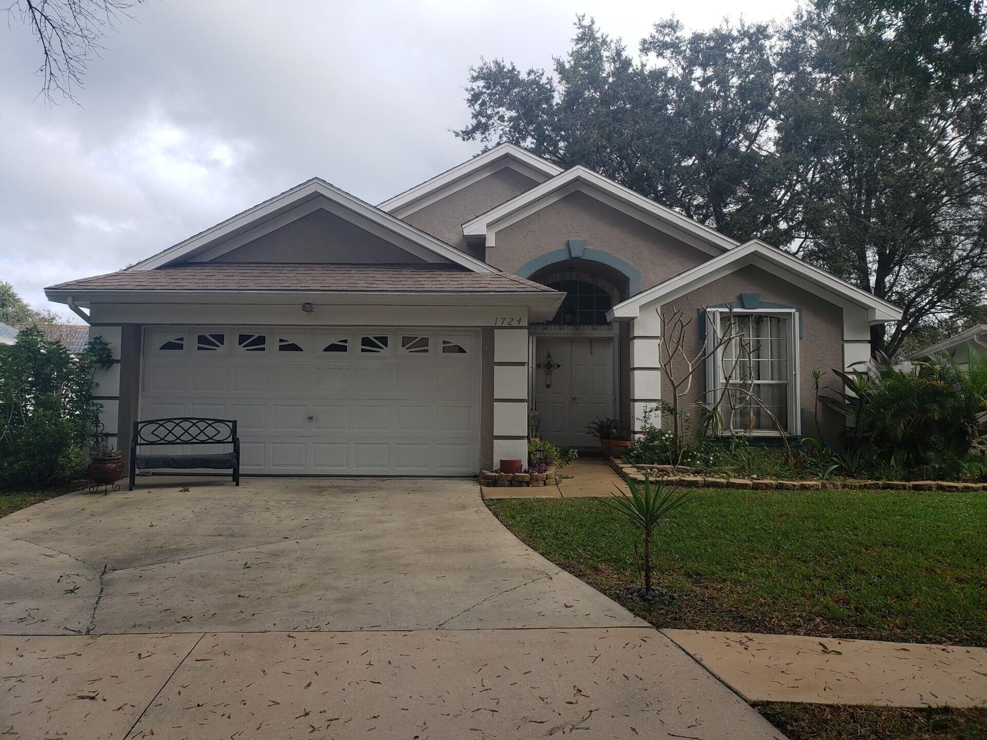 Pondberry Ln, Port Saint Lucie, FL 34952