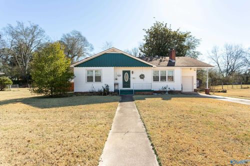 600 Crestview Dr, Gadsden, AL, 35903-2970 | Card Image