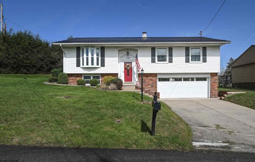 116 Rosewood Ave, Fairmont, WV, 26554-2152 | Card Image