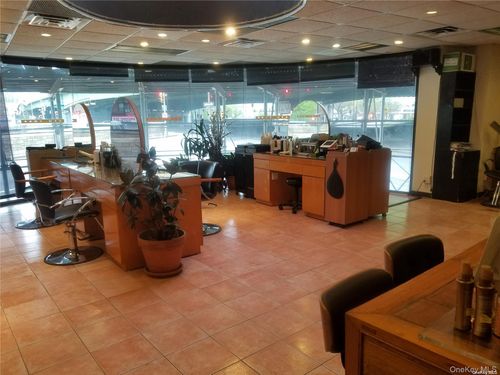 cu15-92-29 Queens Blvd Ave, Rego Park, NY, 11374 | Card Image