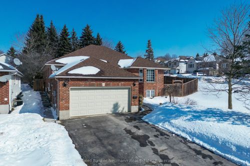 lower-4 Cutting Dr, Elora, ON, N0B1S0 | Card Image