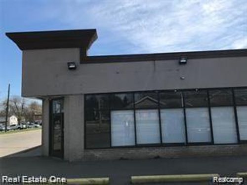 2315 S Venoy Rd, Westland, MI, 48186-4662 | Card Image