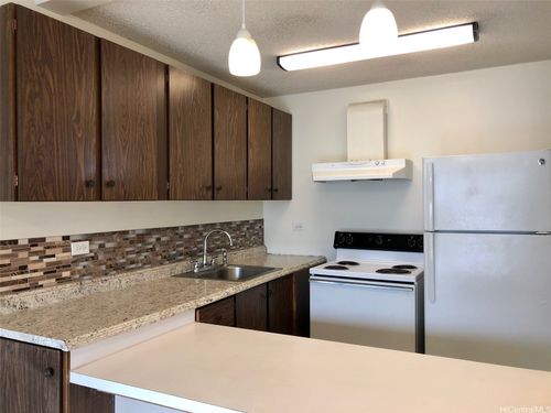 1641 Nuuanu Ave, Honolulu, HI, 96817-3258 | Card Image