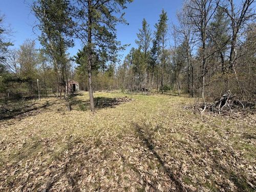 330 Blue Waters Trl, Nekoosa, WI, 54457-8066 | Card Image