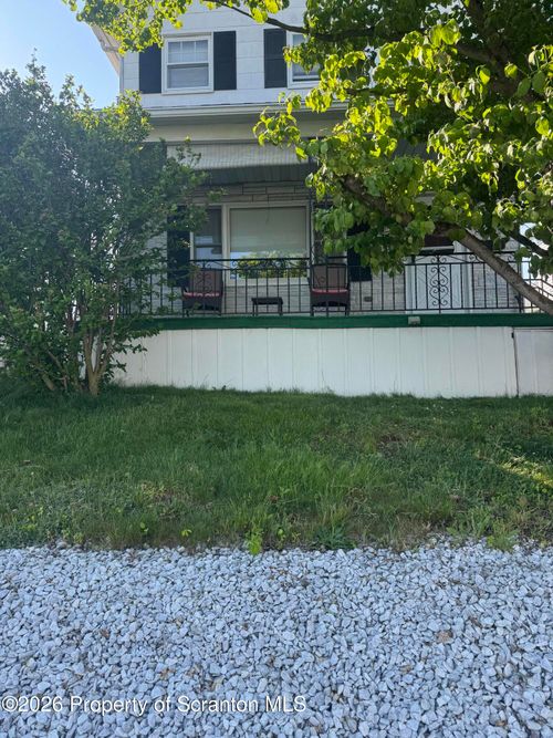 731 Carmalt St, Dickson City, PA, 18519-1404 | Card Image