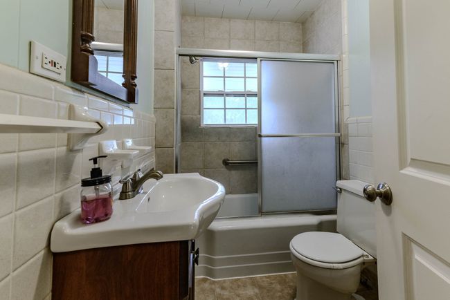 409 S College Dr, House other with 2 bedrooms, 2 bathrooms and null parking in Keene TX | Image 14