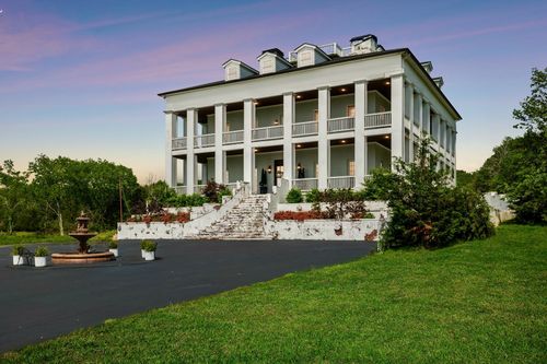 1181 Chicken Rd, Lebanon, TN, 37090-7620 | Card Image