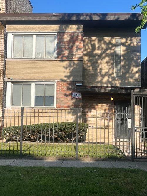 g-8235 S Vernon Avenue, Chicago, IL, 60619 | Card Image