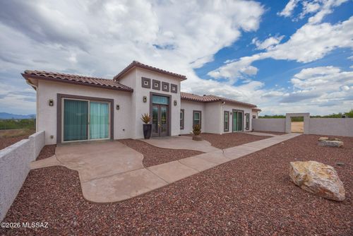 1202 W Arroyo Vista Dr, Benson, AZ, 85602-7124 | Card Image