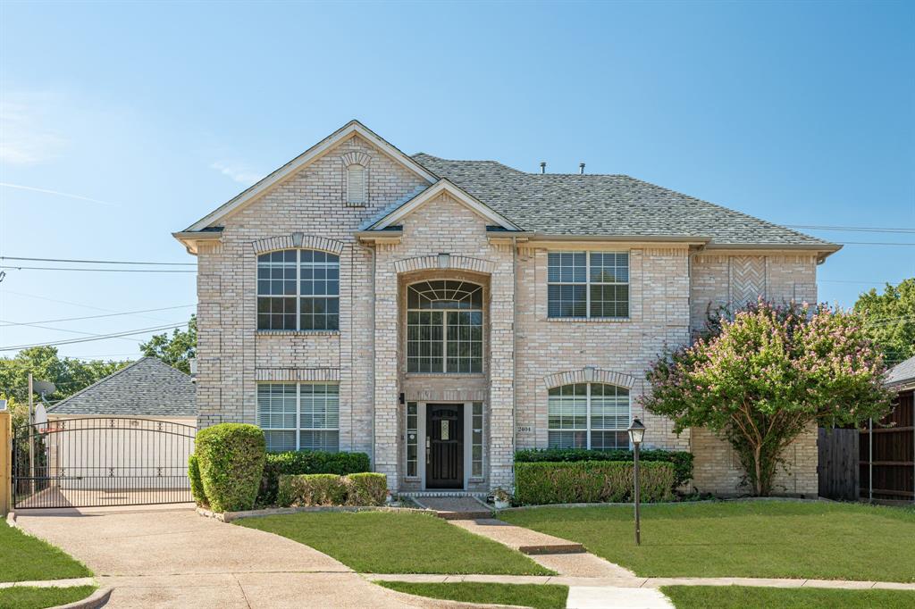 Crest Park Dr, Arlington, TX 76006