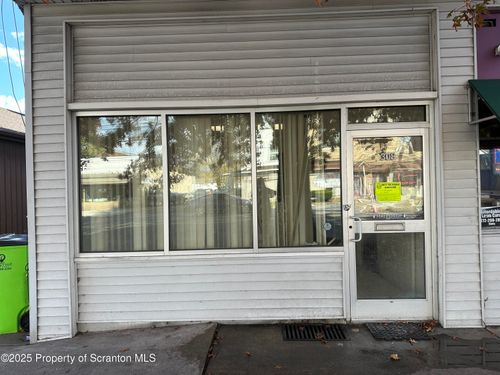 306 Wyoming Ave, Wyoming, PA, 18644-1657 | Card Image