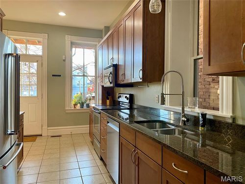 1002 Allen Ave, Saint Louis, MO, 63104-3910 | Card Image