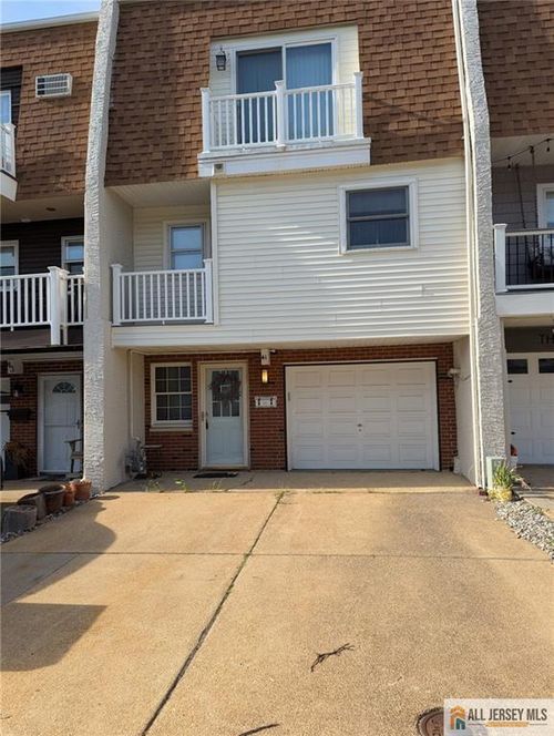 41 Village Rd, Sea Bright, NJ, 07760-2233 | Card Image