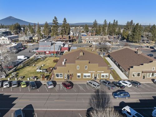 352-east-hood-st-sisters-352 E Hood Ave, Sisters, OR, 97759-1619 | Card Image