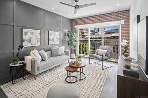 5151-450 J St, San Diego, CA, 92101 | Card Image