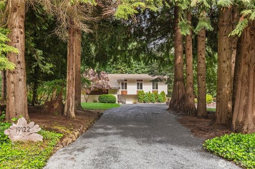 19122 181st Ave Ne, Woodinville, WA, 98077-6691 | Card Image