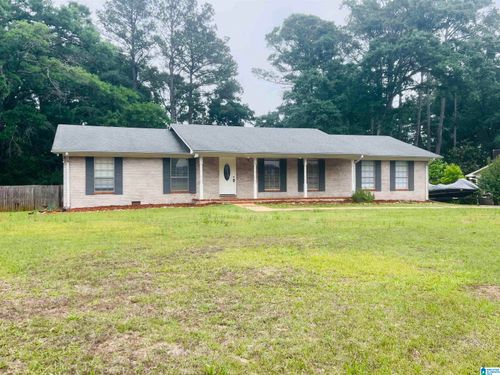 600 Shoshone Dr, MONTEVALLO, AL, 35115-3652 | Card Image