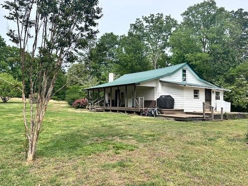 277 Jerry Ayers Rd, MURRAYVILLE, GA, 30564-3008 | Card Image