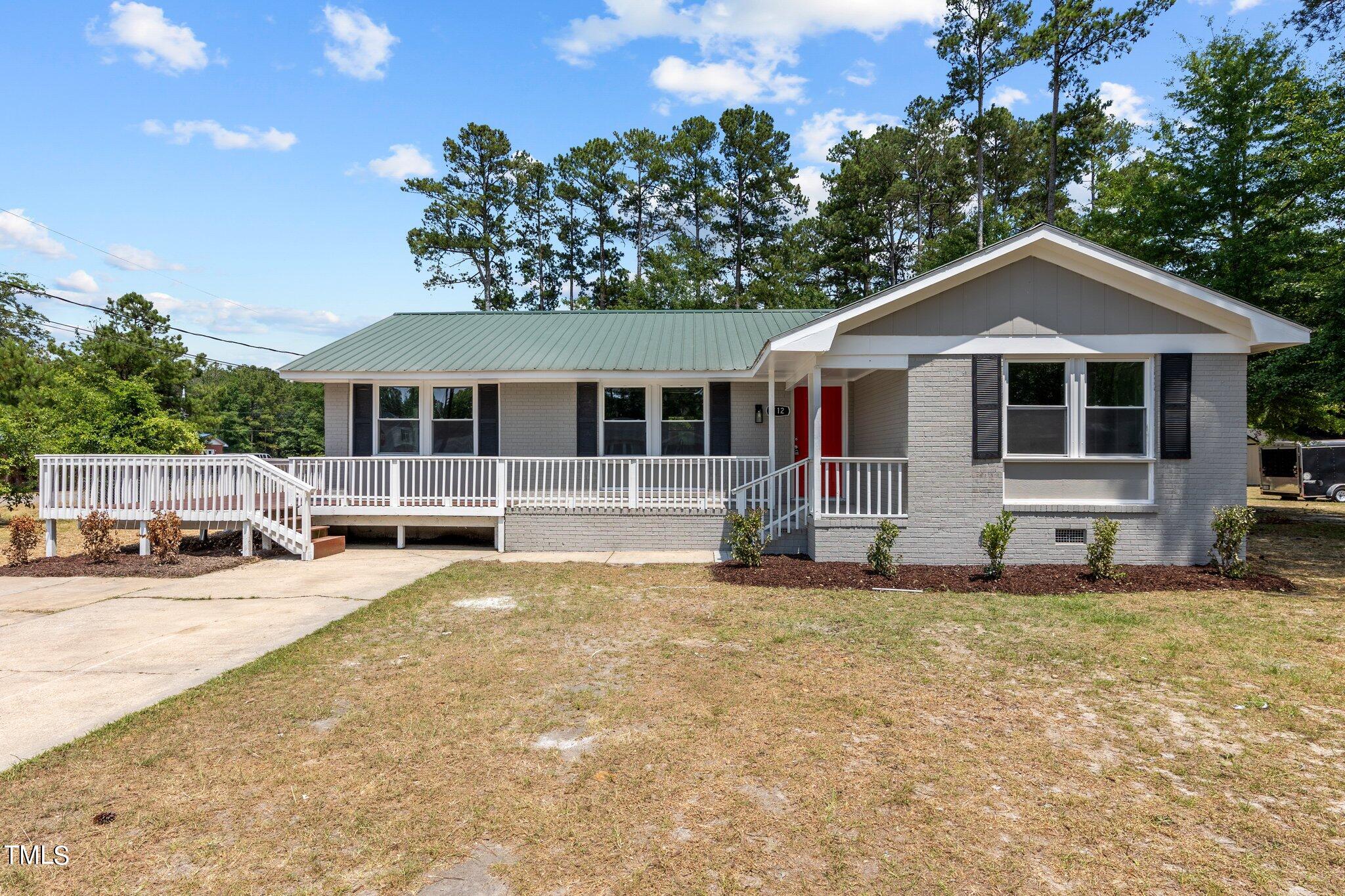 Jackson St, Raeford, NC 28376