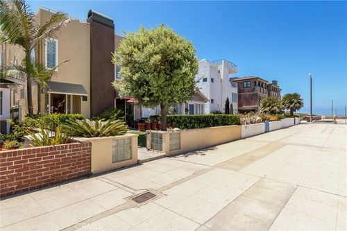 34 4th St, Hermosa Beach, CA, 90254-4460 | Card Image
