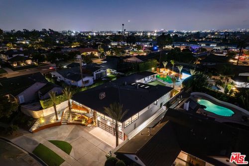 5328 W 62nd St, Los Angeles, CA, 90056-2001 | Card Image