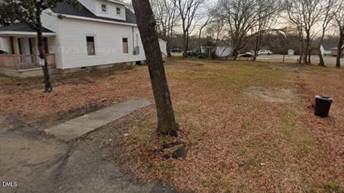 311 Piedmont Ave, Oxford, NC, 27565-3229 | Card Image