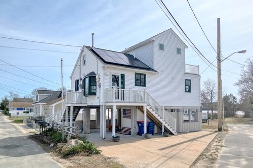 1 Barnes St, Wareham, MA, 02571-2536 | Card Image
