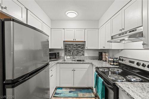 c-615 S 10th St, Las Vegas, NV, 89101-7027 | Card Image