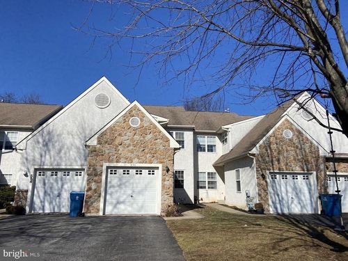 556 Cork Cir, WEST CHESTER, PA, 19380-3641 | Card Image