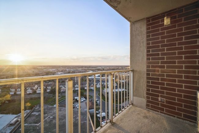 A15D - 3925 Triumvera Dr, Home with 1 bedrooms, 1 bathrooms and null parking in Glenview IL | Image 13
