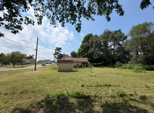 3164 Centerville Rd, Vadnais Heights, MN, 55127-5017 | Card Image