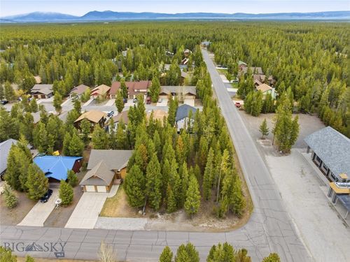 301 Lewis Ave, West Yellowstone, MT, 59758-9550 | Card Image