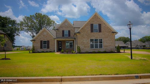 13673 River Grove Ln, Olive Branch, MS, 38654-9876 | Card Image