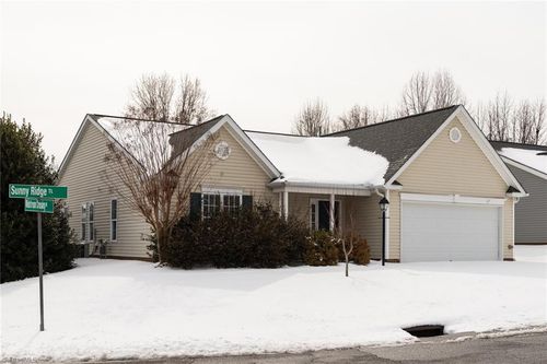 5862 Sunny Ridge Trl, Clemmons, NC, 27012-9601 | Card Image