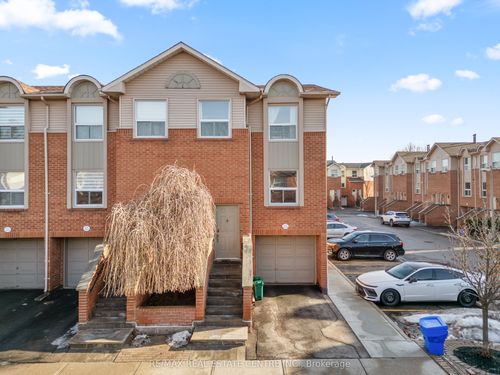 10-1570 Reeves Gate, Oakville, ON, L6M3J3 | Card Image