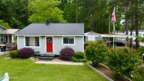 407 E Fremont St, Kenly, NC, 27542-9285 | Card Image