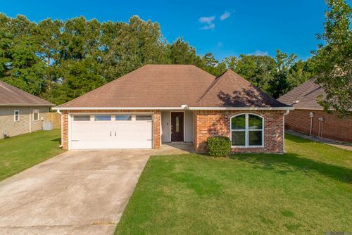 23621 Southpoint Dr, Denham Springs, LA, 70726-6855 | Card Image