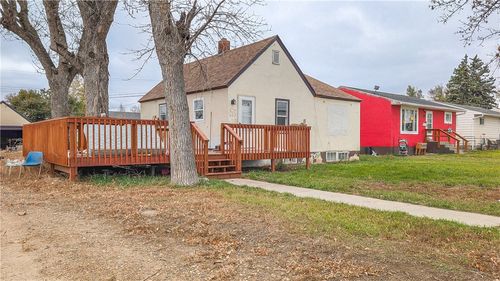 625 8th Ave Sw, Sidney, MT, 59270-3835 | Card Image