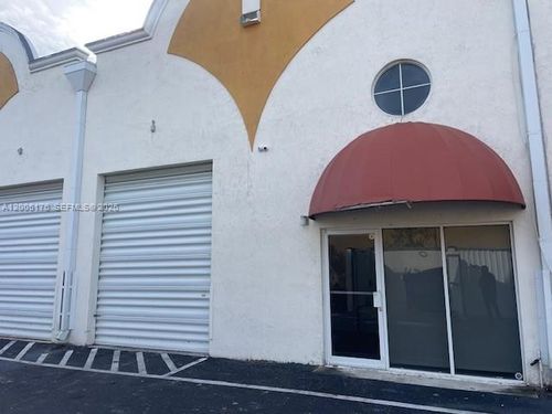 18-13850 Sw 143rd Ct, Miami, FL, 33186-6123 | Card Image