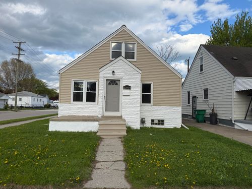 22864 Piper Ave, Eastpointe, MI, 48021-1784 | Card Image