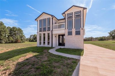 97 Oakridge, House other with 3 bedrooms, 3 bathrooms and null parking in Trinity TX | Image 1