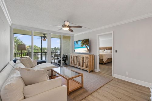 unit-205-22 Royal Palm Way, Boca Raton, FL, 33432-7814 | Card Image