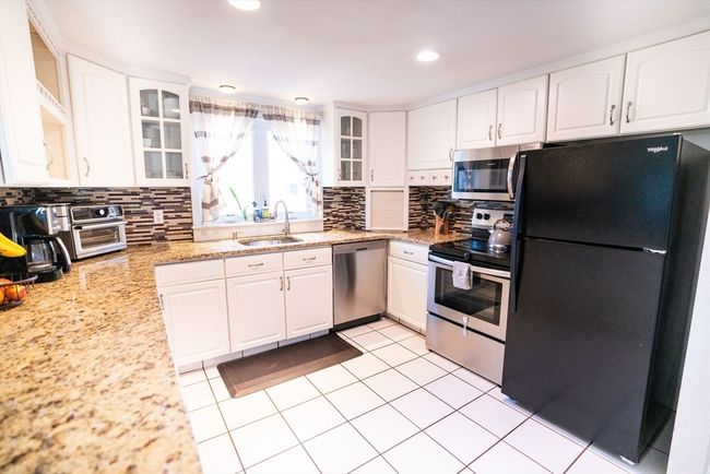 324 Colonel Hunt Dr, House other with 3 bedrooms, 2 bathrooms and 4 parking in Abington MA | Image 8