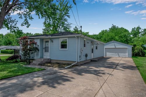 6910 Hamilton Drive, Evans, NY, 14047 | Card Image