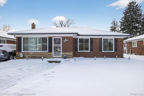 16786 Sprenger Ave, Eastpointe, MI, 48021-3048 | Card Image
