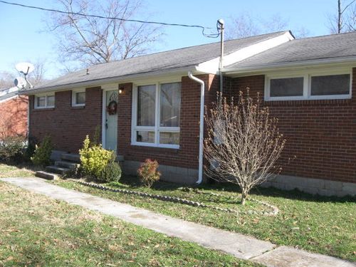 911 Hunt St, Murfreesboro, TN, 37130-5325 | Card Image