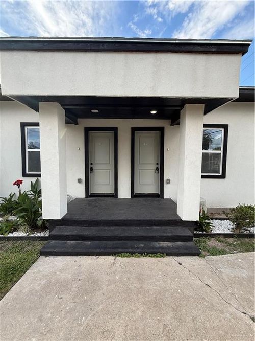 1021 Miller Ave, Mission, TX, 78572-4139 | Card Image