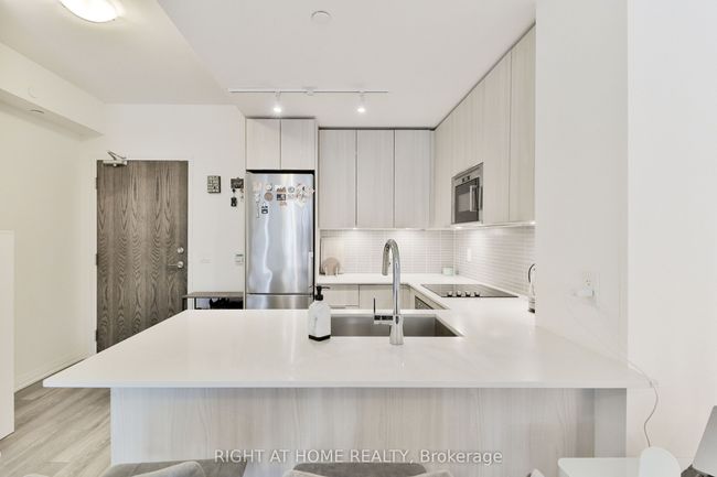 832 - 99 Eagle Rock Way, Condo with 1 bedrooms, 1 bathrooms and null parking in Maple ON | Image 11